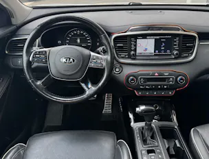 Kia Sorento 2.2 CRDI Style 7P. Automatic