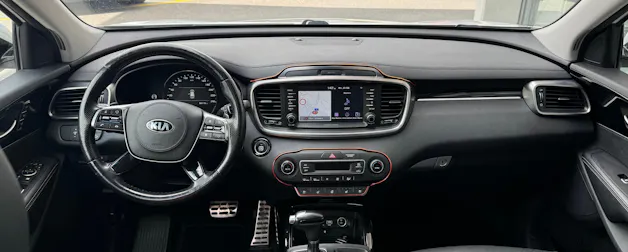 Kia Sorento 2.2 CRDI Style 7P. Automatic