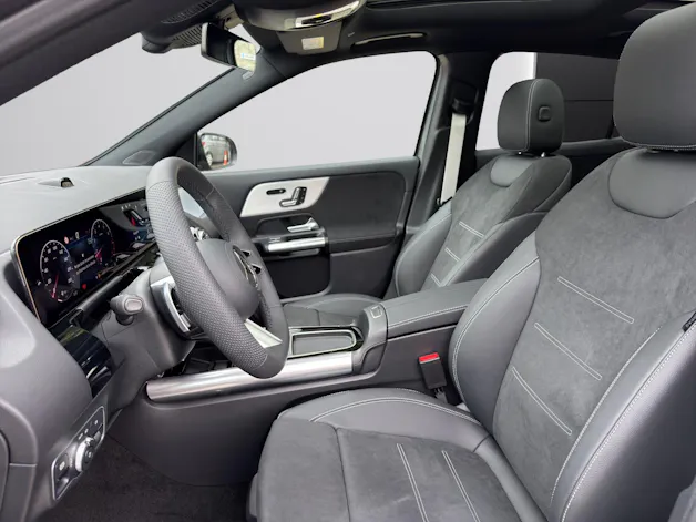 Mercedes-Benz GLA 200 Night Star 7G-DCT