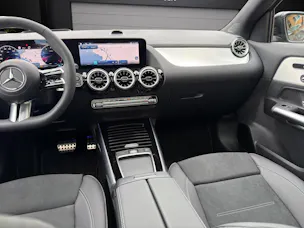 Mercedes-Benz GLA 200 Night Star 7G-DCT