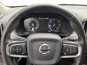 Volvo XC40 2.0 D4 Momentum AWD