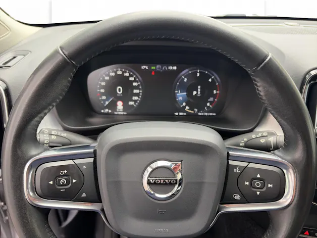 Volvo XC40 2.0 D4 Momentum AWD