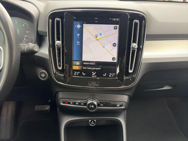 Volvo XC40 2.0 D4 Momentum AWD