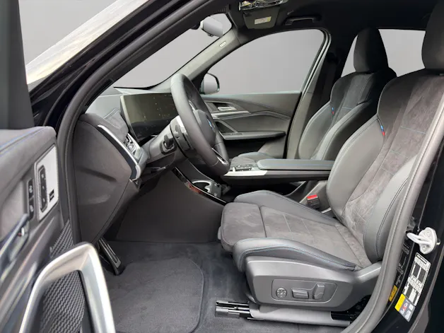 BMW iX1 xDrive 30 M Sport