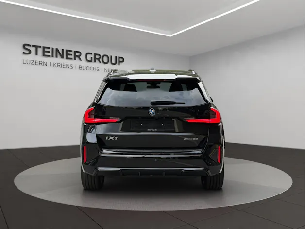 BMW iX1 xDrive 30 M Sport
