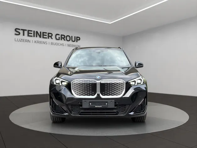 BMW iX1 xDrive 30 M Sport
