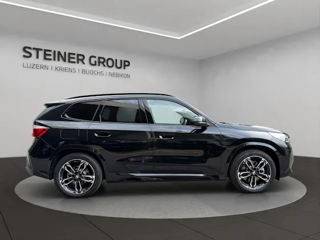 BMW iX1 xDrive 30 M Sport