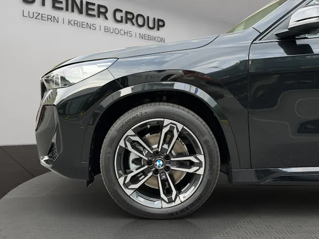 BMW iX1 xDrive 30 M Sport