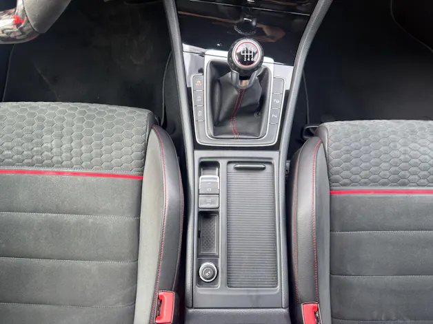 VW Golf 2.0 TSI GTI Performance