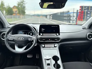 Hyundai Kona EV Amplia