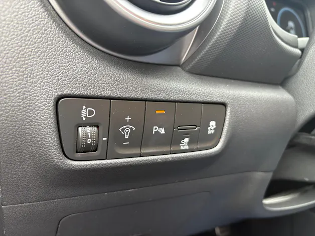 Hyundai Kona EV Amplia