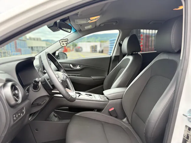 Hyundai Kona EV Amplia