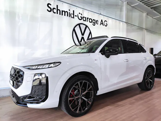 Audi Q3 SUV 2.0 TFSI S-line quattro S-Tronic