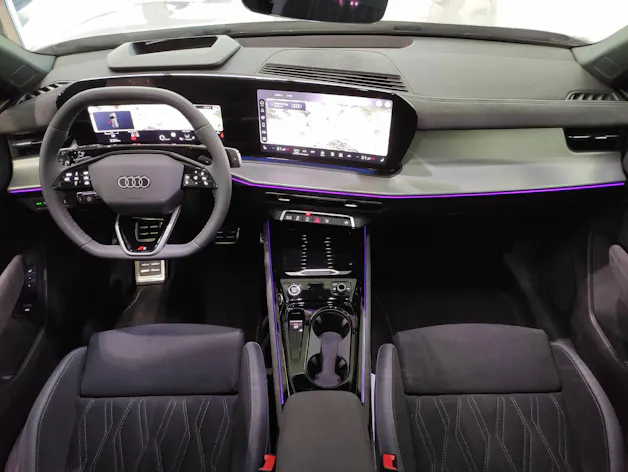 Audi Q3 SUV 2.0 TFSI S-line quattro S-Tronic