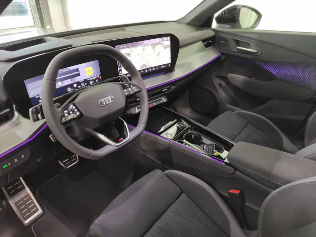 Audi Q3 SUV 2.0 TFSI S-line quattro S-Tronic