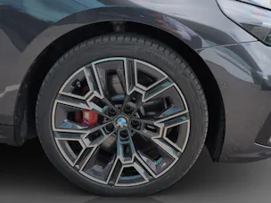 BMW i5 xDrive 40 Tour M S.Pro