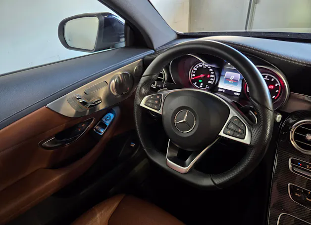 Mercedes-Benz C 300 Coupé AMG Line