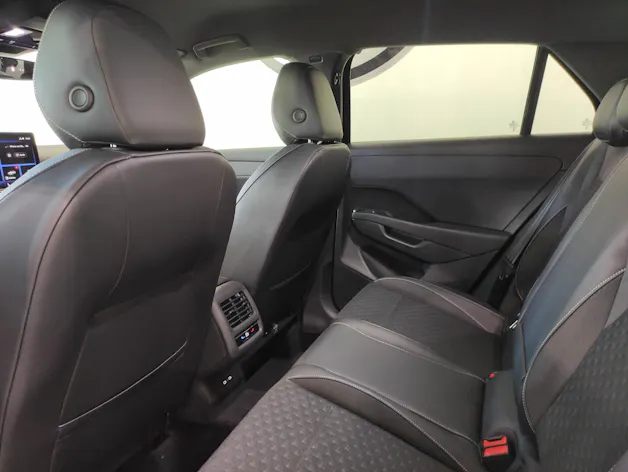 VW T-Roc 1.5 eTSI R-Line Black-Style DSG