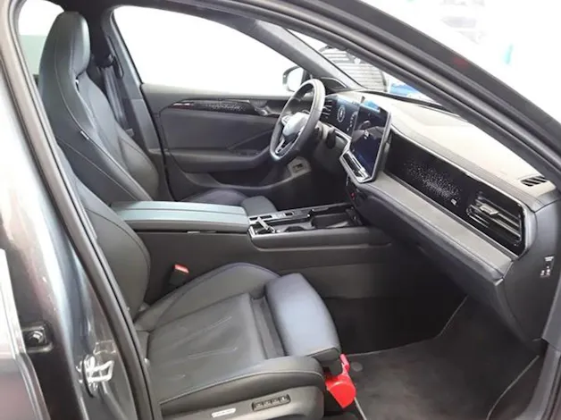 VW Passat Variant 2.0 TSI evo4 R-Line 4 Motion DSG 5 Jahre 100tkm VW Werksgarantie