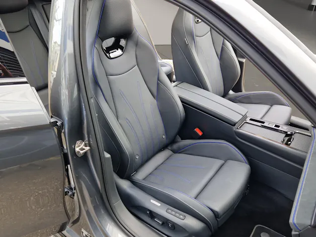 VW Passat Variant 2.0 TSI evo4 R-Line 4 Motion DSG 5 Jahre 100tkm VW Werksgarantie