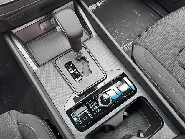KGM -SsangYong Musso NEW 2.2 Platinum 4WD Aut.