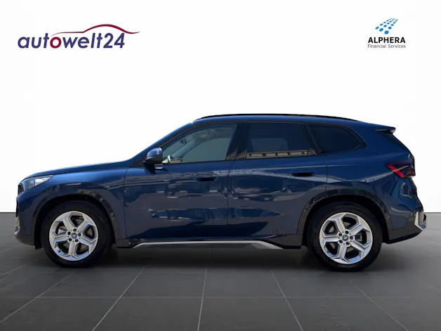 BMW iX1 xDrive 30 xLine