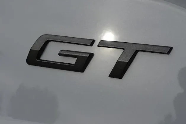 Peugeot 208 1.2 MHEV 145 GT