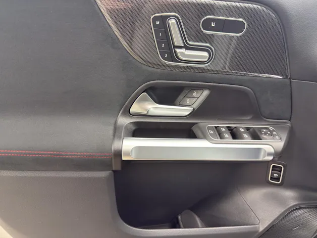 Mercedes-Benz GLB AMG 35 4M 8G-Tronic