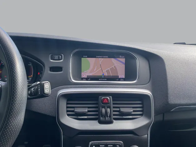 Volvo V40 D2 Momentum R-Design