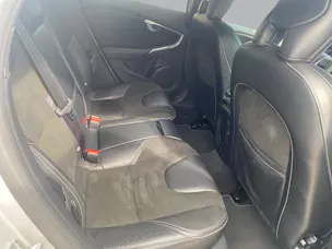 Volvo V40 D2 Momentum R-Design