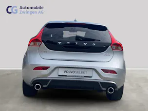 Volvo V40 D2 Momentum R-Design