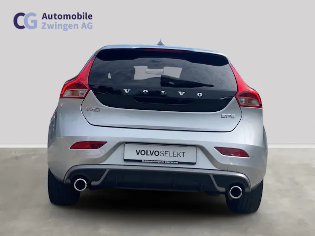 Volvo V40 D2 Momentum R-Design