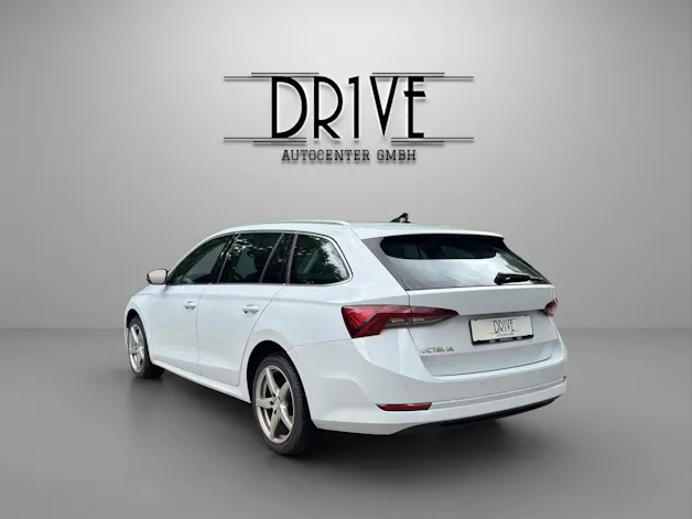 Škoda Octavia Combi 2.0 TDI DSG Style