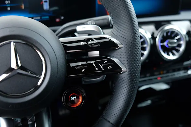 Mercedes-Benz A 35 AMG 4Matic Speedshift