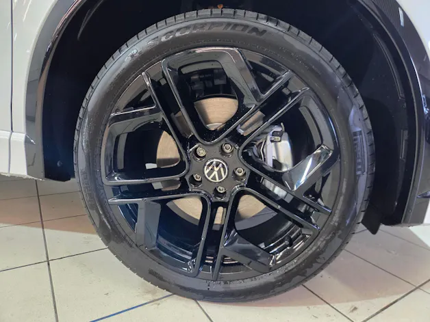 VW Tiguan 1.5 TSI evo2 eHybrid R-Line DSG