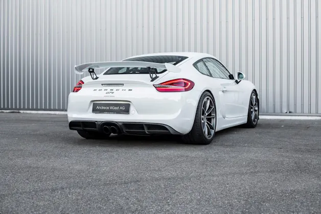 Porsche Cayman GT4 MR
