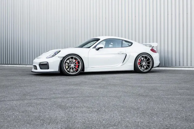 Porsche Cayman GT4 MR