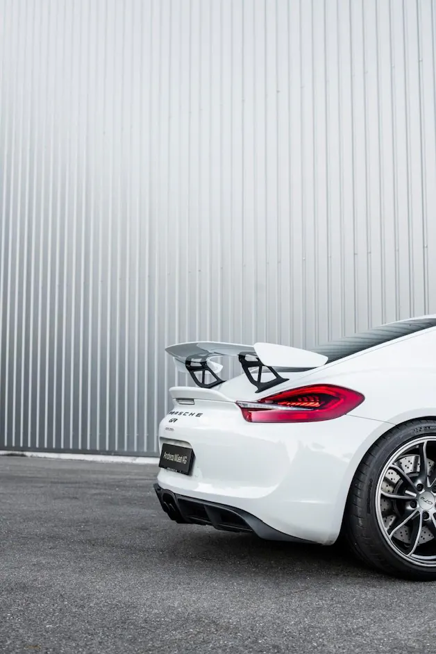 Porsche Cayman GT4 MR