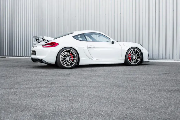 Porsche Cayman GT4 MR
