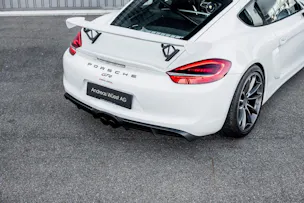 Porsche Cayman GT4 MR