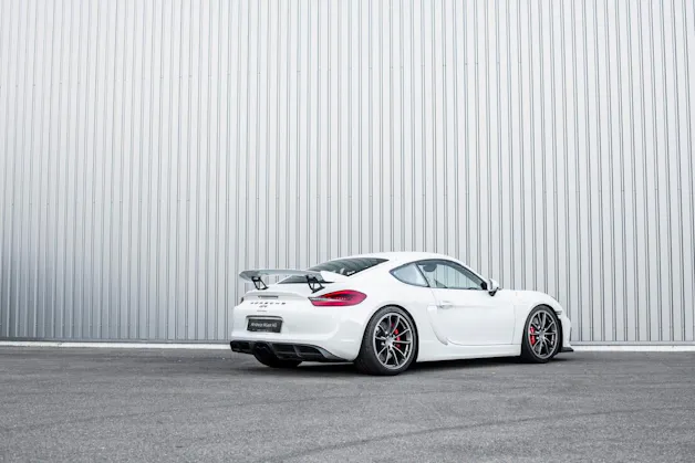 Porsche Cayman GT4 MR