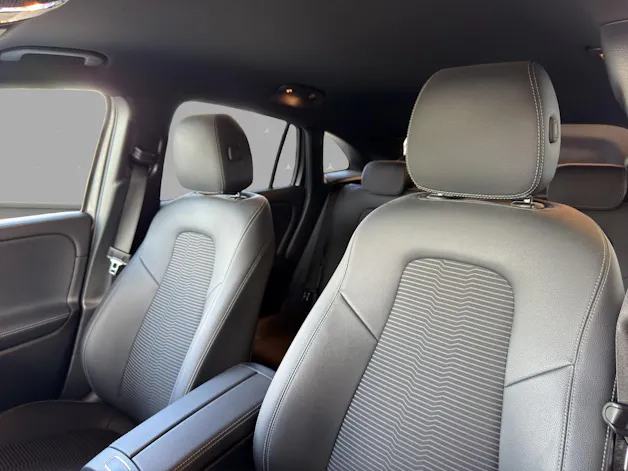 Mercedes-Benz EQA 300 4Matic