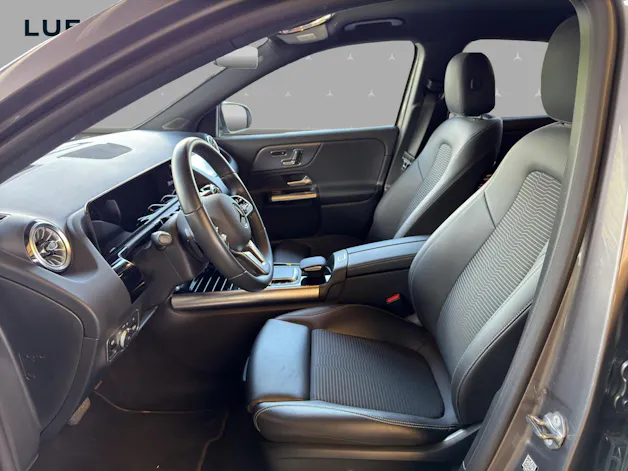 Mercedes-Benz EQA 300 4Matic
