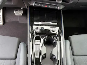 Audi Q3 SUV e-hybrid 200 kW S tronig