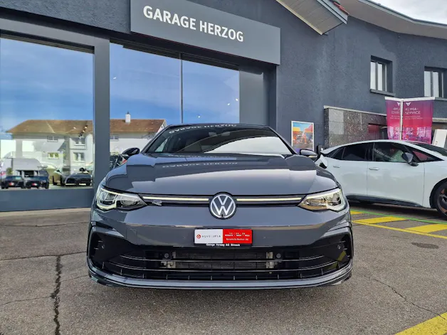 VW Golf 1.5 eTSI mHEV ACT R-Line DSG