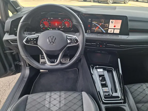 VW Golf 1.5 eTSI mHEV ACT R-Line DSG