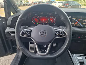 VW Golf 1.5 eTSI mHEV ACT R-Line DSG