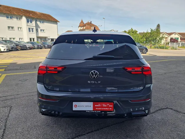 VW Golf 1.5 eTSI mHEV ACT R-Line DSG