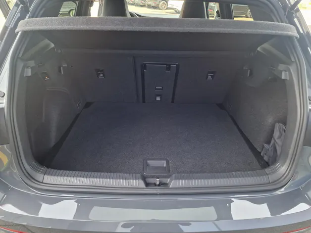 VW Golf 1.5 eTSI mHEV ACT R-Line DSG
