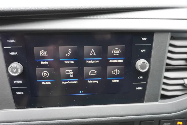 VW T6.1 2.0 TDI EINBAU-SCHRÄNKE 3200 KG!!!